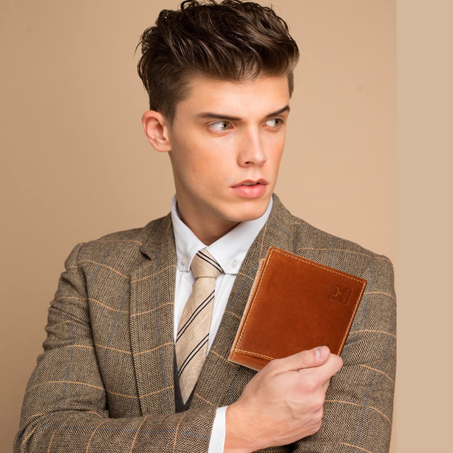 Wild Hook Men's Top Grain Real Genuine Leather Wallet with RFID Protection